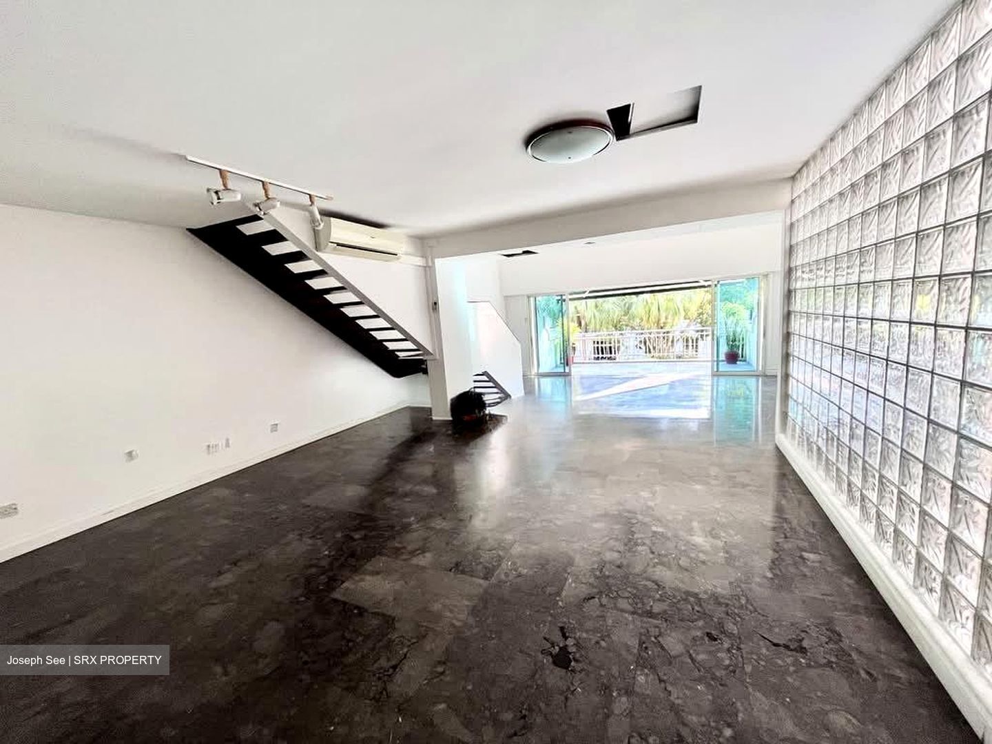 Sommerville Park (D10), Condominium #558560051